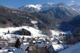 Promenade en raquette au dessus du village