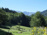 Vue du gîte sur le massif de Belledonne en été