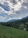 la colline face au chalet