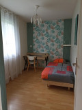 Chambre 2 à l'étage. Lit 90x190