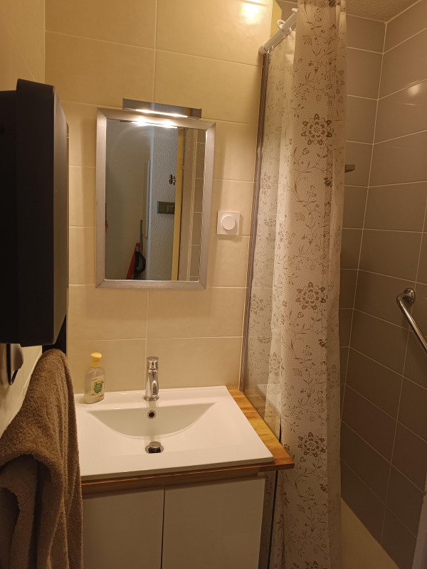 sdb - Studio Thermotel n°105
