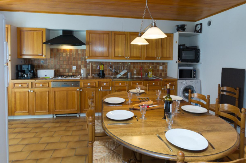 Cuisine salle à manger adaptés PMR - © Gîtes de France Cuisine salle à manger adaptés PMR