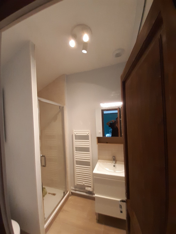 Salle d'eau - Studio 2 le Globe n°3031 - © Nmo Salle d'eau - Studio 2 le Globe n°3031