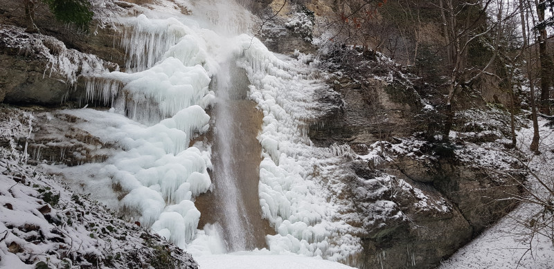 cascade - © la Calistane cascade