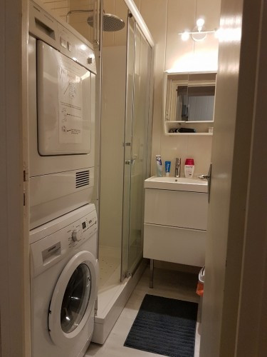 Salle de bains - Appartement N°15 résidence Beauséjour - © COLPIN Jean-Pierre Salle de bains - Appartement N°15 résidence Beauséjour