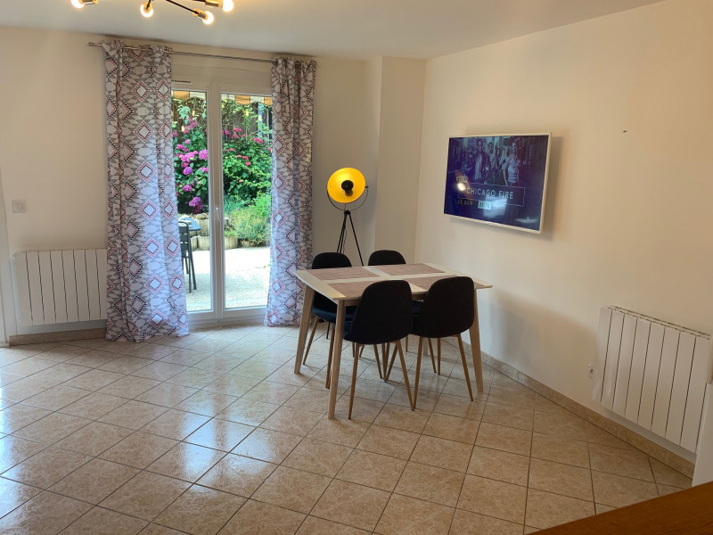 Salon - Duplex dans maison n°152 - Vaulnaveys-le-Haut Salon - Duplex dans maison n°152 - Vaulnaveys-le-Haut