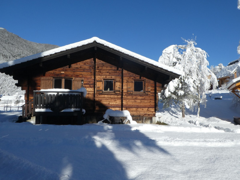 Le chalet l'hiver - © BAROZ Bec arguille Le chalet l'hiver