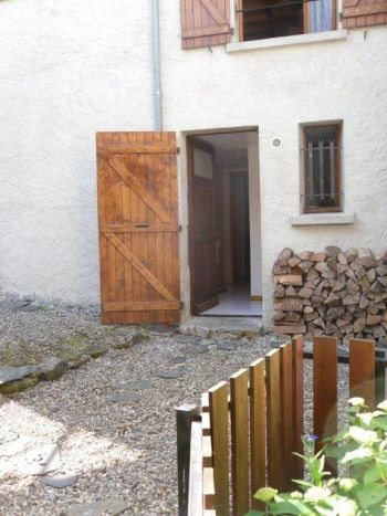 502_2777.jpg 502_2777.jpg