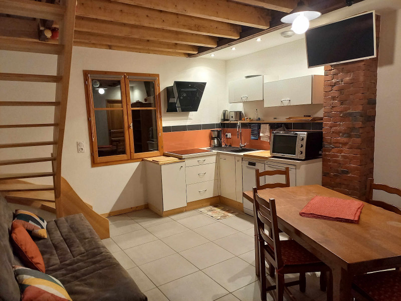 une des cuisines - © Gîte sous les trois pics une des cuisines