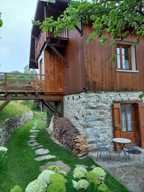 La passerelle - © Gîte sous les trois pics La passerelle