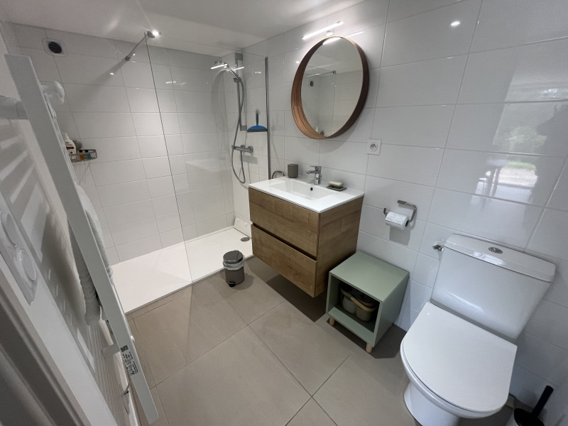 Salle d'eau - Appartement dans maison n°120 - © E Tyler Salle d'eau - Appartement dans maison n°120