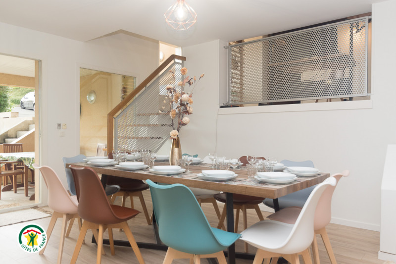 Grande table à manger