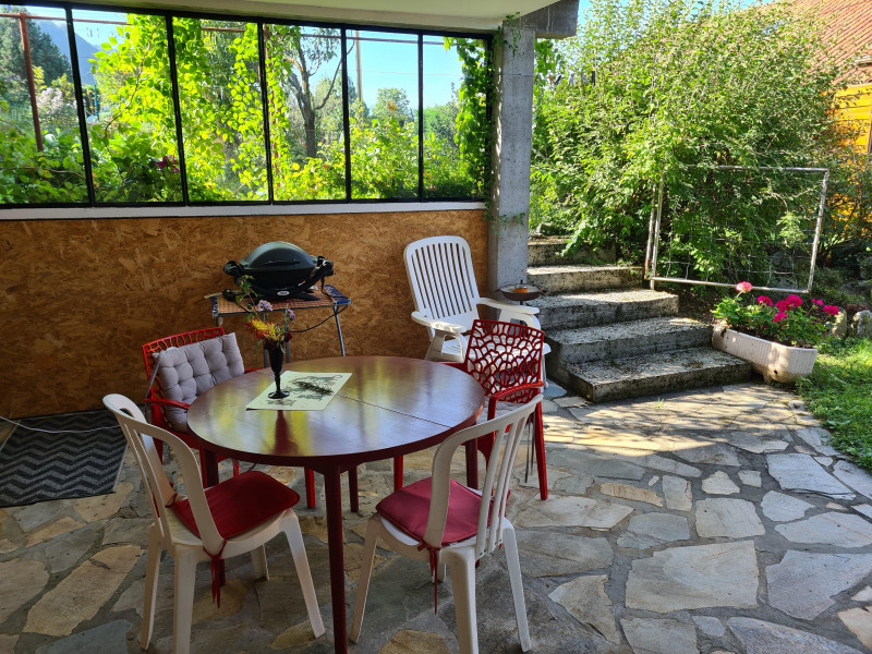 Terrasse abritée - Studio dans maison n°2326 - © Thivier Terrasse abritée - Studio dans maison n°2326