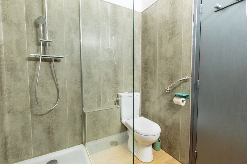 Salle d'eau II - © @OZIL Thierry Salle d'eau II