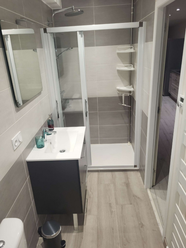 photos_le_therm_all_2_page_0001.jpg photos_le_therm_all_2_page_0001.jpg