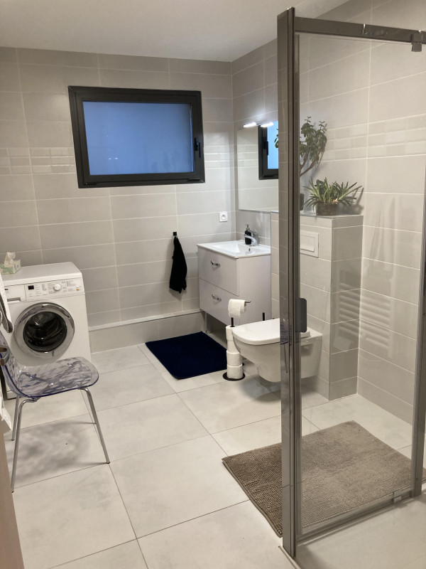 Appartement n°42 - vue salle d'eau