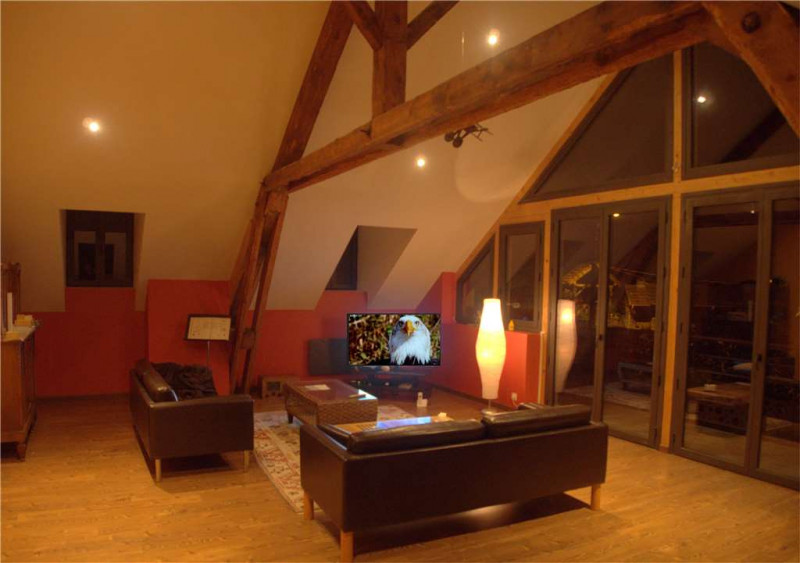 Grande pièce de vie, pour une soirée télévision (2ème étage) - © Gîtes de France Grande pièce de vie, pour une soirée télévision (2ème étage)