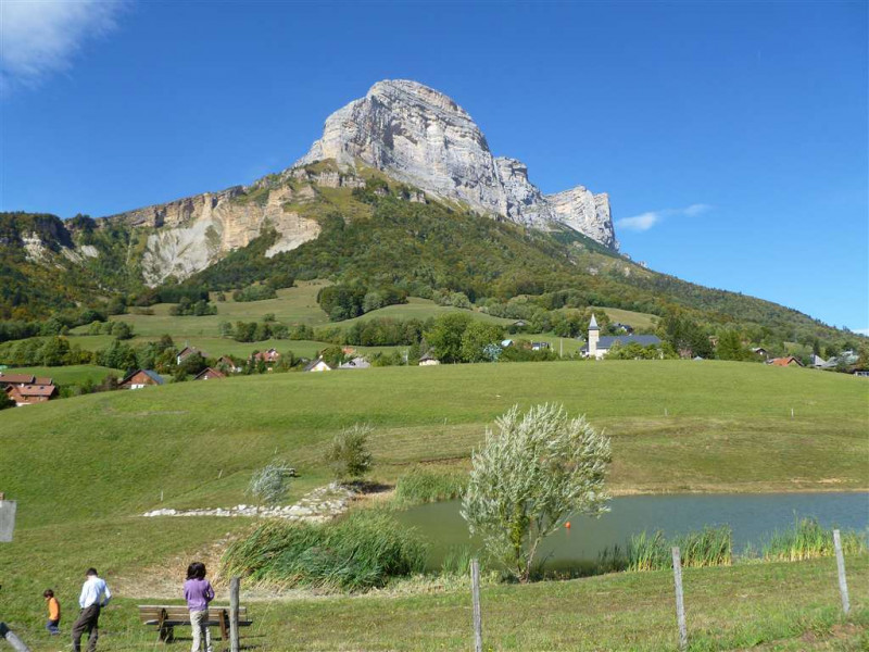 Etang de St Pancrasse à 4km - © Gîtes de France Etang de St Pancrasse à 4km