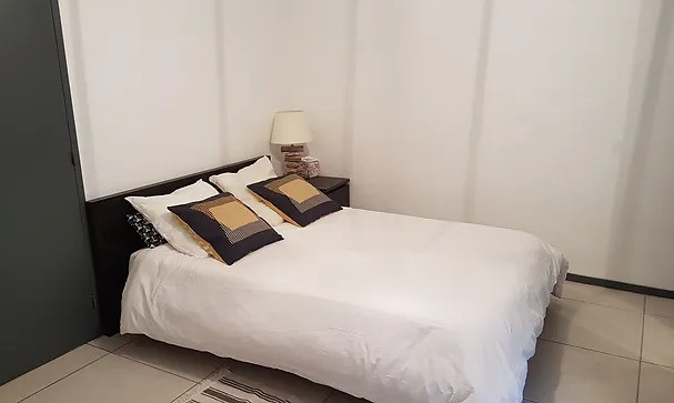 Lit double - Studio Thermotel n°308 - © Audry Lit double - Studio Thermotel n°308