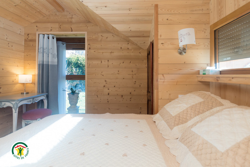 Chambre à l'étage - © Gîtes de France Chambre à l'étage