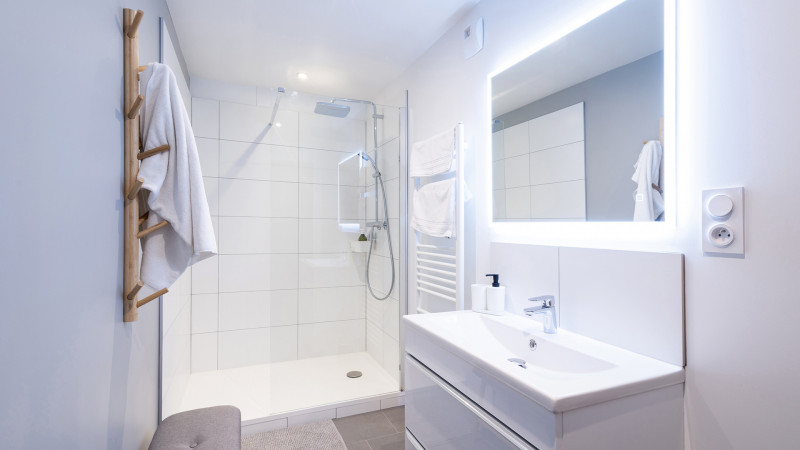 une des 3 salles de bain - © salino une des 3 salles de bain