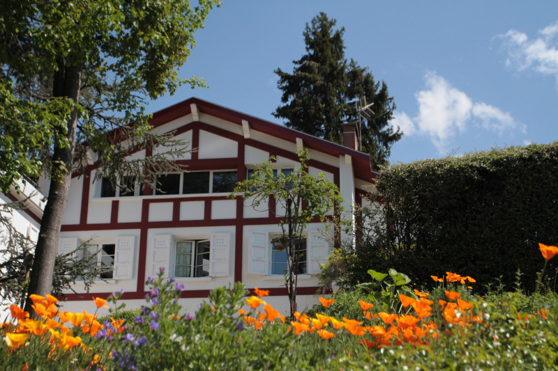 Vue du parking - Appartement dans maison n°329