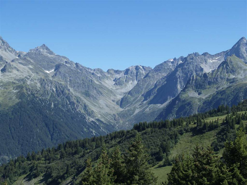 Vue sur la Combe Madame depuis les alpages du Pleynet