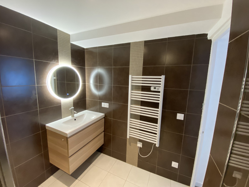 Salle d'eau_Appartement dans maison Fermier n°68_Sonnant d'Uriage