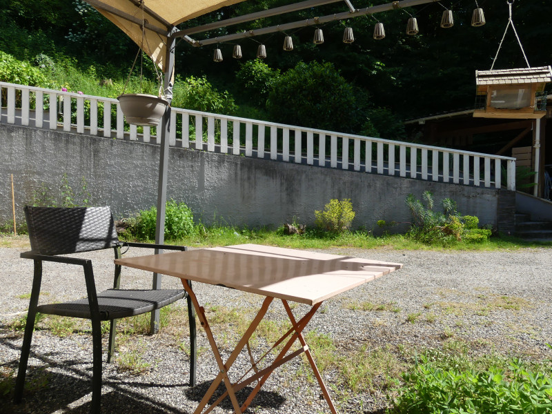 La Songe ailée - Le Sonnant d'Uriage - table extérieure