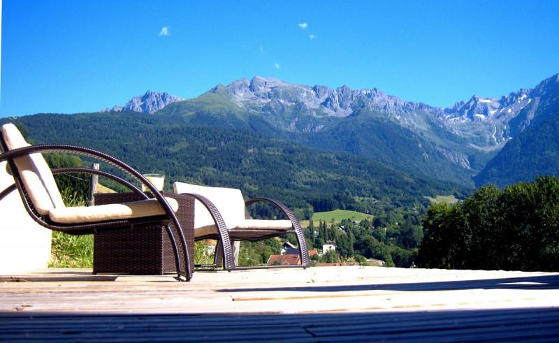 terrasse commune - © gîte au coeur du chalet terrasse commune