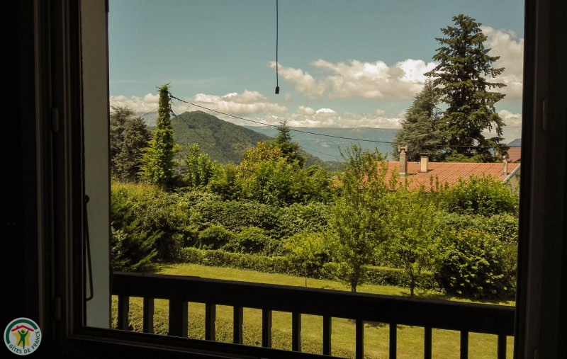 Vue depuis le salon - © Gîtes de France Vue depuis le salon