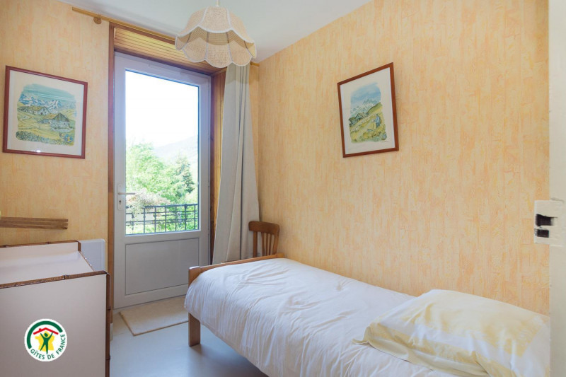 Chambre 5 au 1er : petite chambre lit 80x190 - © Gîtes de France Chambre 5 au 1er : petite chambre lit 80x190