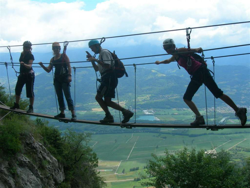 Un passage sympa de la Via Ferrata - © Gîtes de France Un passage sympa de la Via Ferrata