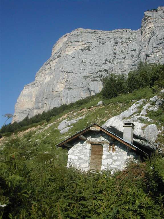 une randonnée facile : La Cabane des Bergers - © Gîtes de France une randonnée facile : La Cabane des Bergers