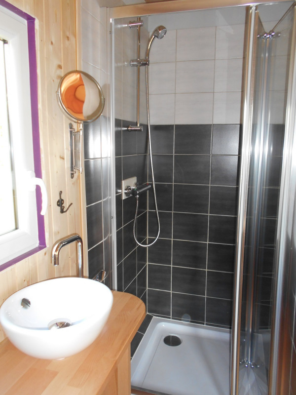 Salle de Douche - © Dominique Montassu Salle de Douche