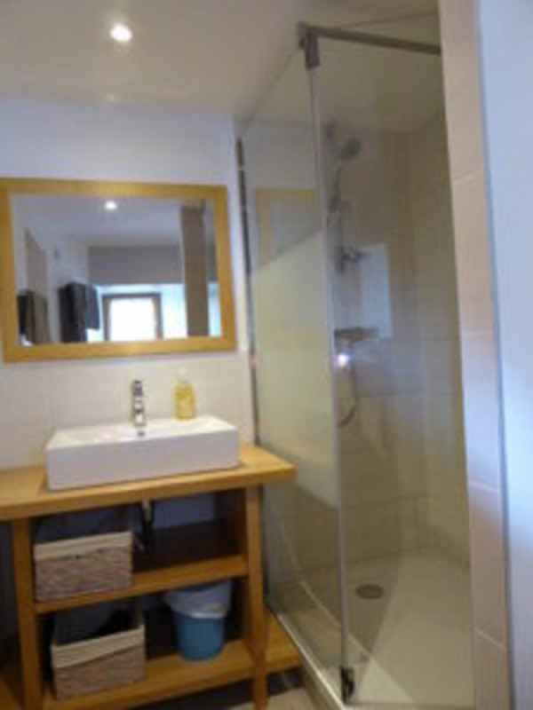 salle de douche - © sous les trois pics salle de douche