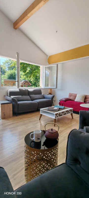 Le salon ouvert sur l'extérieur